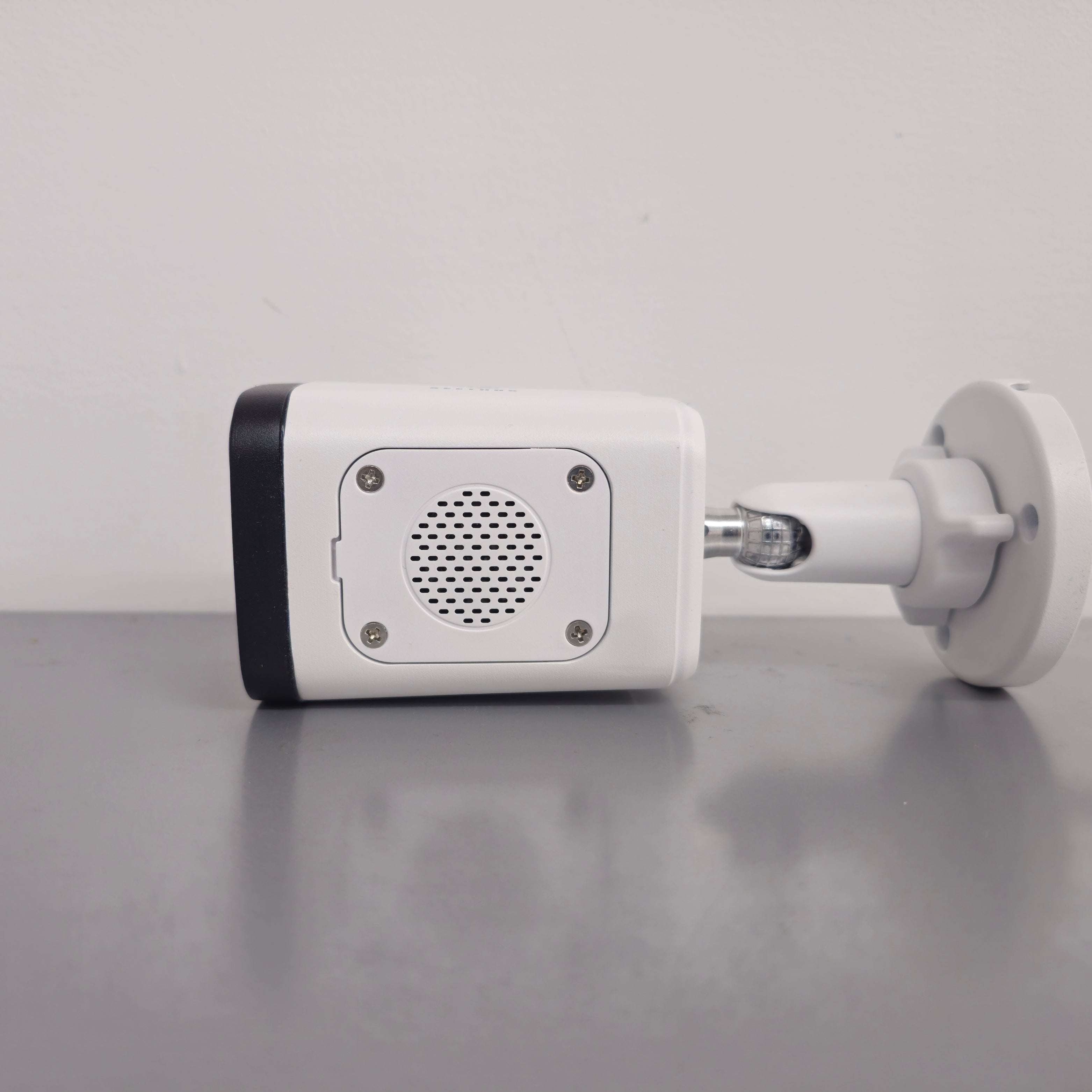 AI-IP100-8 — 8MP 4K Bullet IP Camera with Active Deterrence